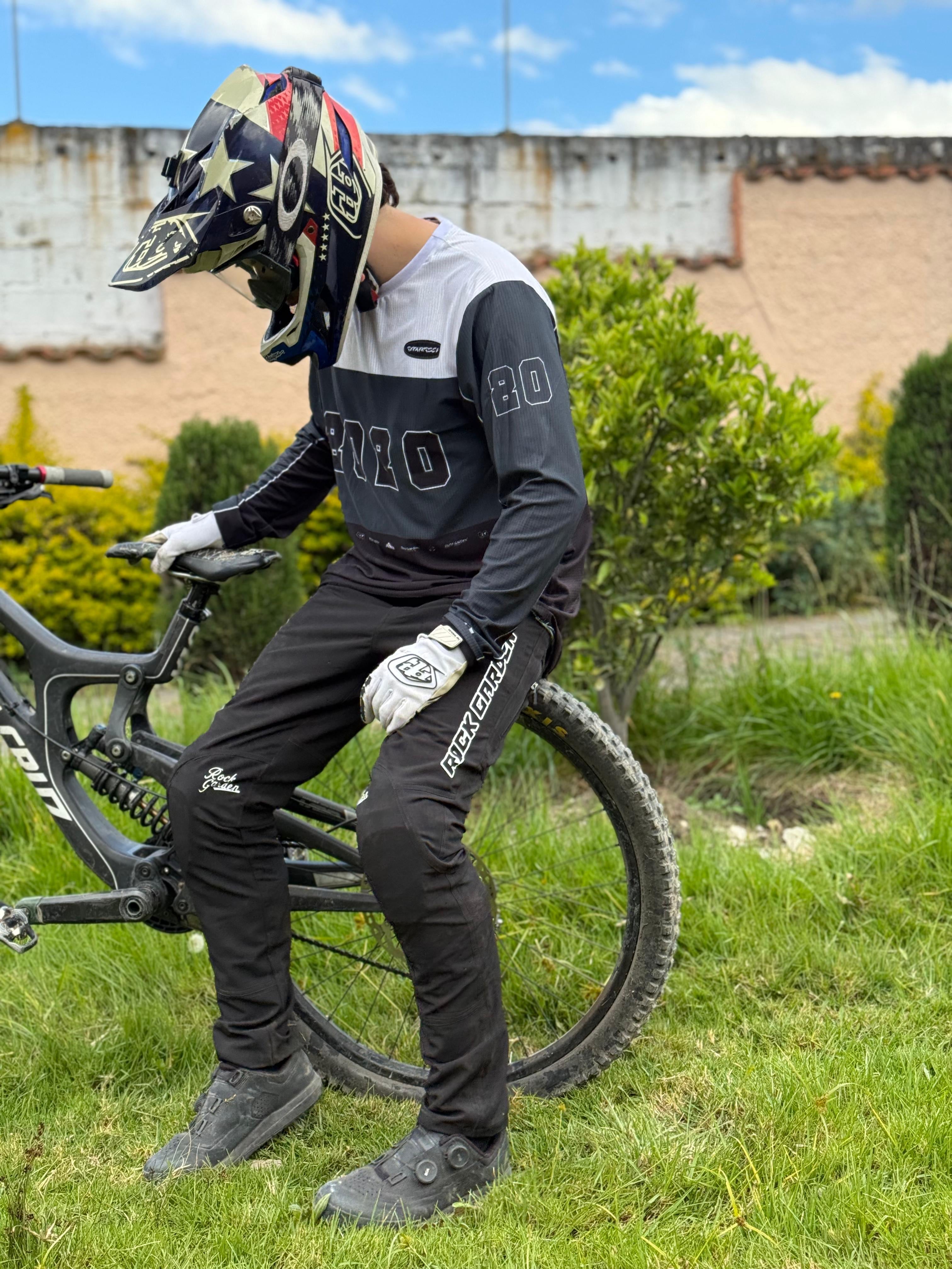 Pantalón Evo Negro