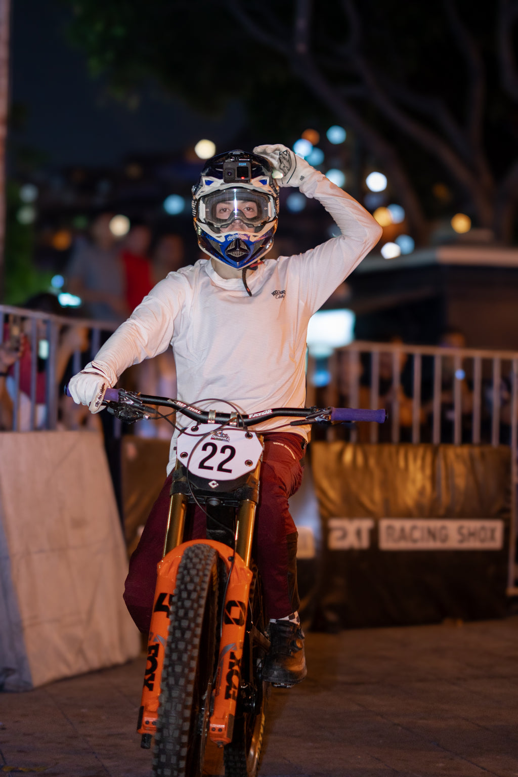 Gravity "Titanium & Wine"