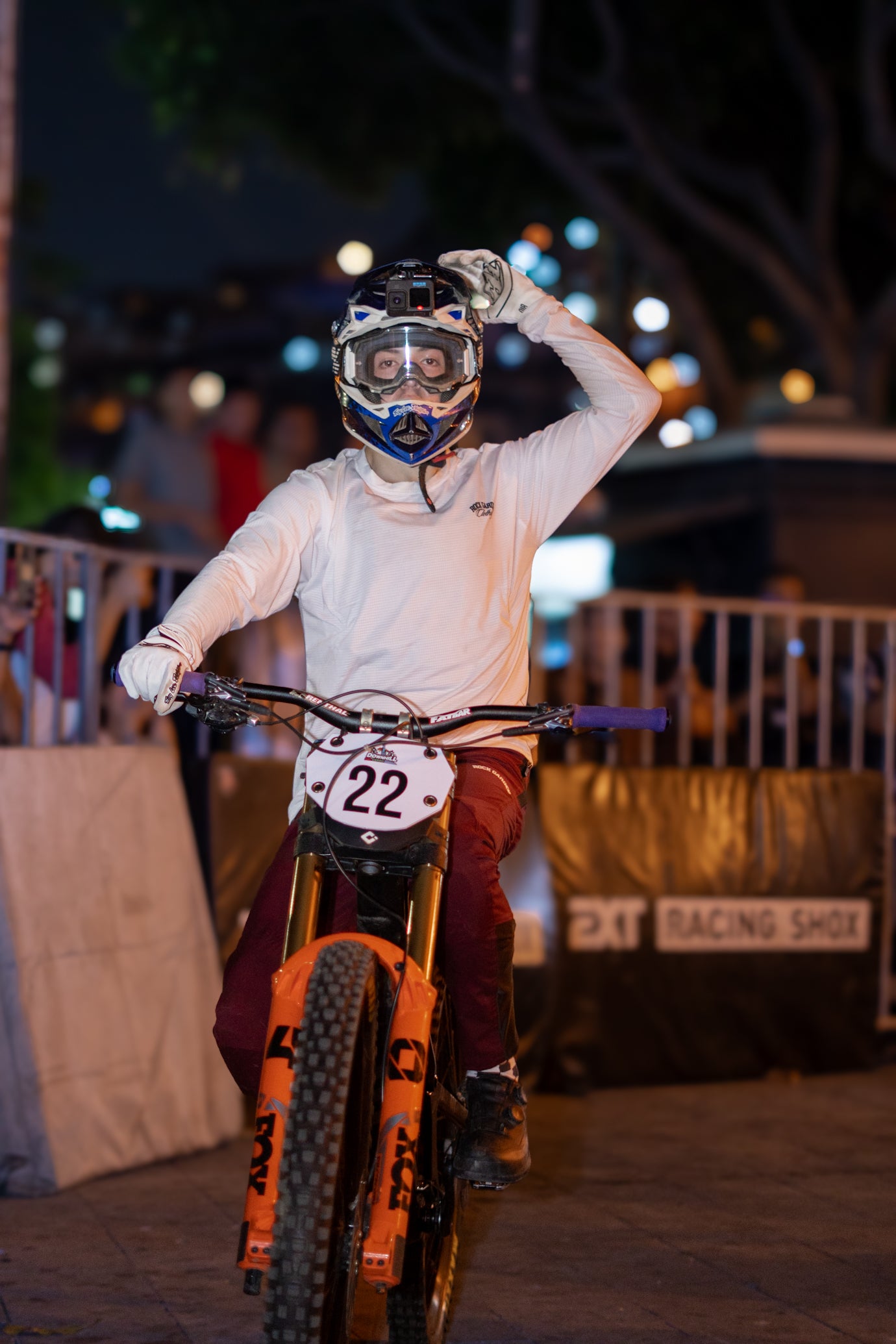 Gravity "Titanium & Wine"