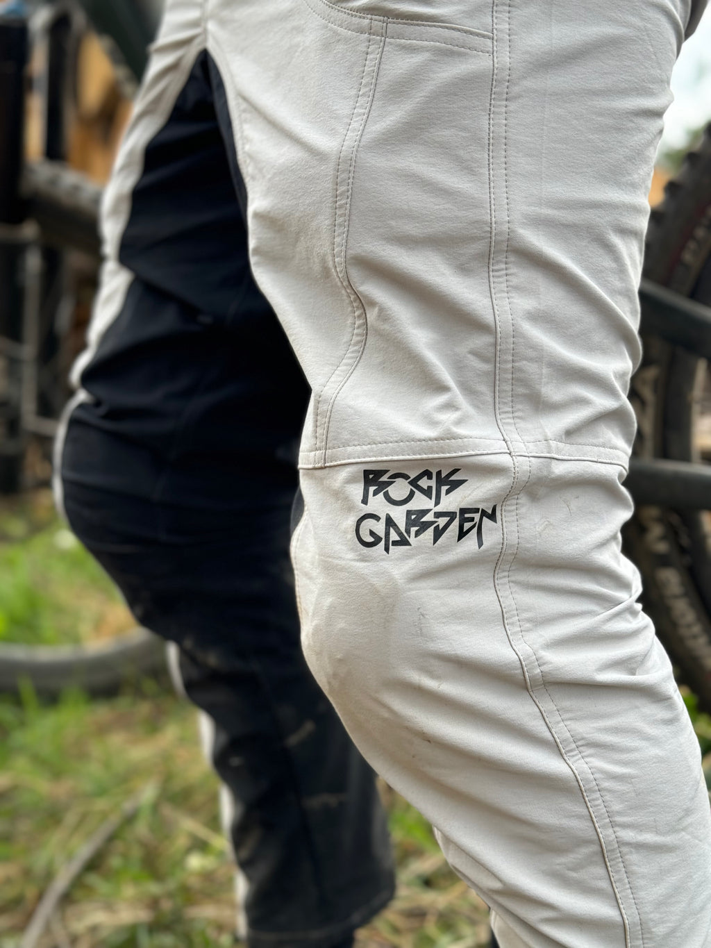 Pantalón pro gris y negro