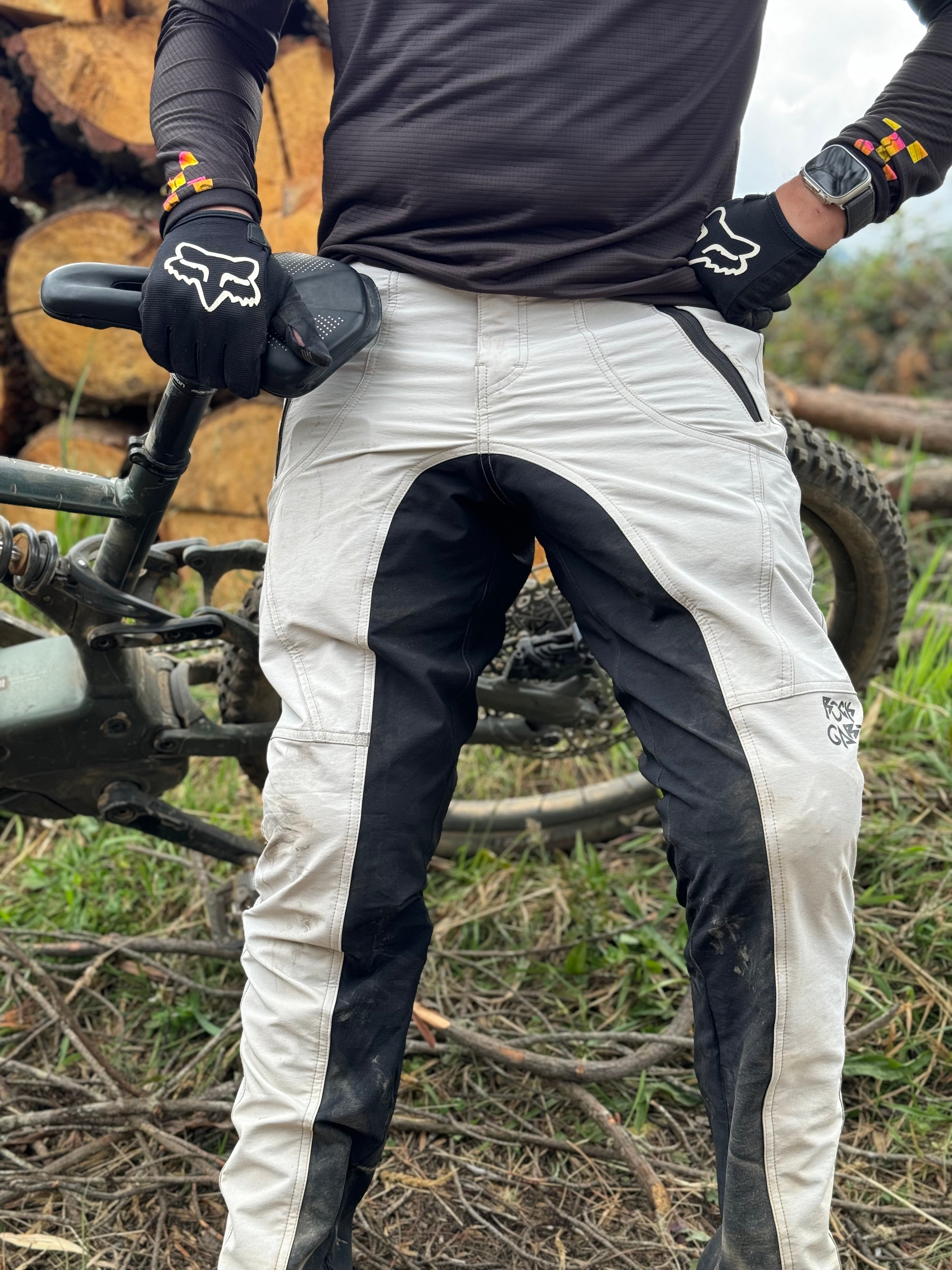 Pantalón pro gris y negro